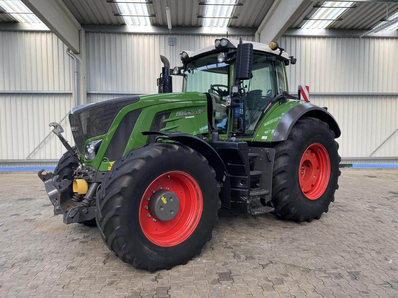 Fendt 933 Vario Profi Plus - Τρακτέρ: φωτογραφία 1 Fendt 933 Vario Profi Plus - Τρακτέρ: φωτογραφία 1