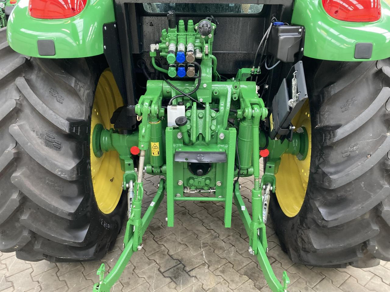 Τρακτέρ John Deere 5090M: φωτογραφία 8 Τρακτέρ John Deere 5090M: φωτογραφία 8