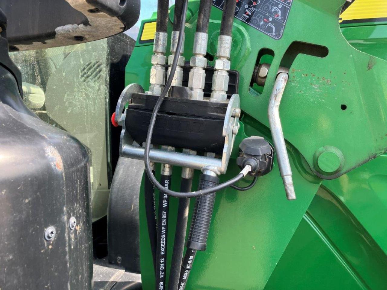 John Deere 6155R - Τρακτέρ: φωτογραφία 5 John Deere 6155R - Τρακτέρ: φωτογραφία 5