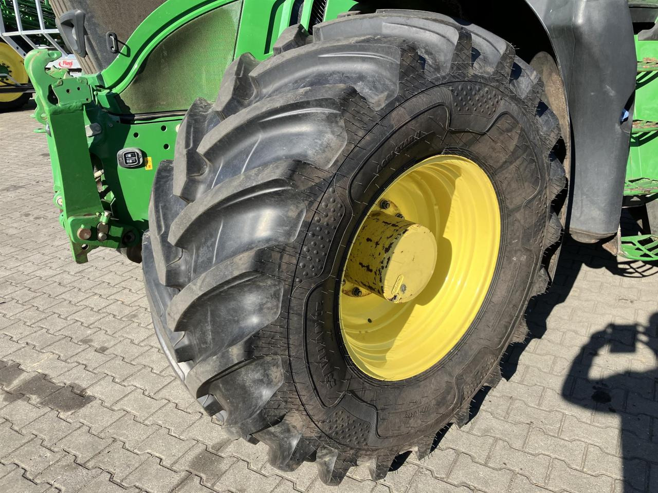John Deere 6195R - Τρακτέρ: φωτογραφία 5 John Deere 6195R - Τρακτέρ: φωτογραφία 5