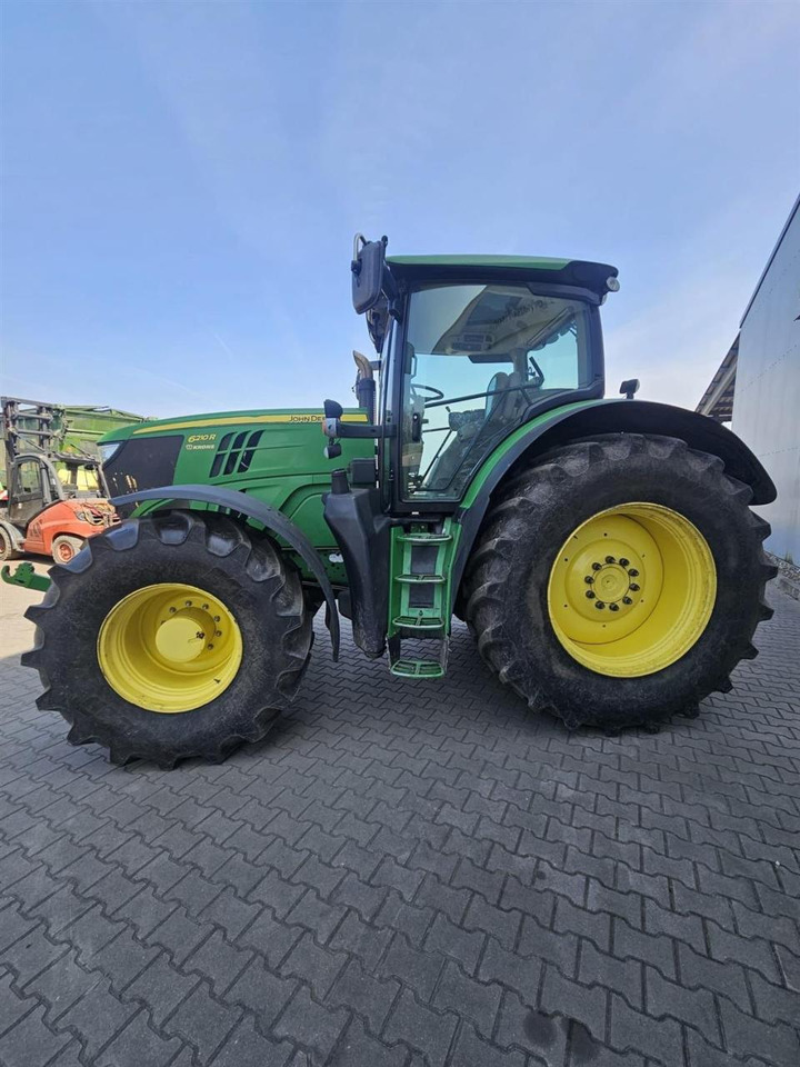 John Deere 6210R - Τρακτέρ: φωτογραφία 1 John Deere 6210R - Τρακτέρ: φωτογραφία 1
