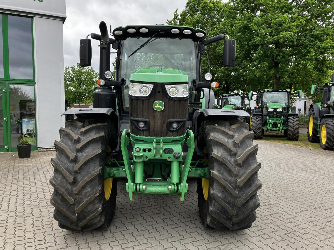 John Deere 6215R - Τρακτέρ: φωτογραφία 3 John Deere 6215R - Τρακτέρ: φωτογραφία 3