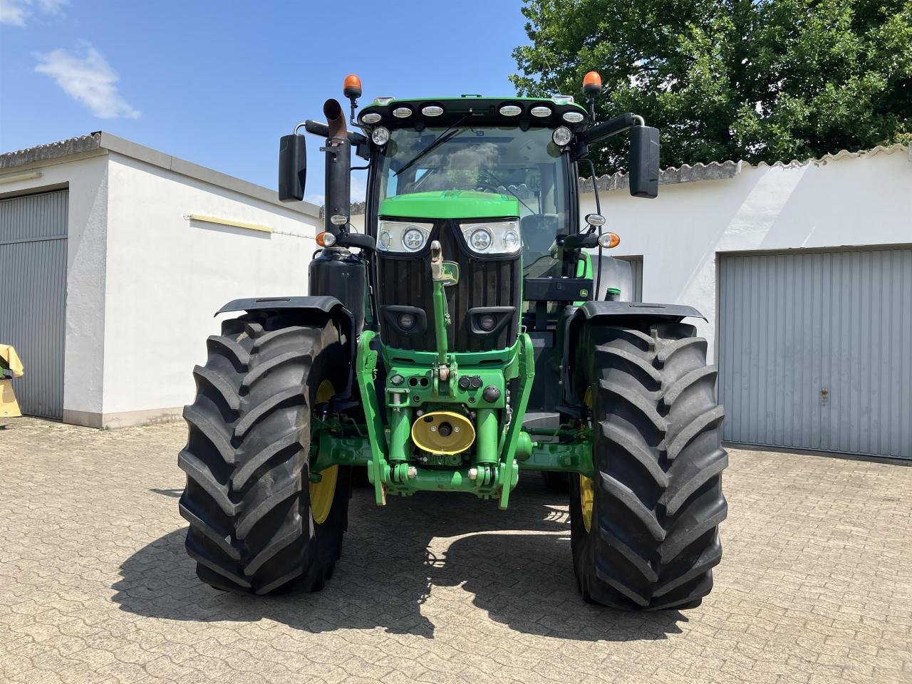 John Deere 6215R - Τρακτέρ: φωτογραφία 3 John Deere 6215R - Τρακτέρ: φωτογραφία 3
