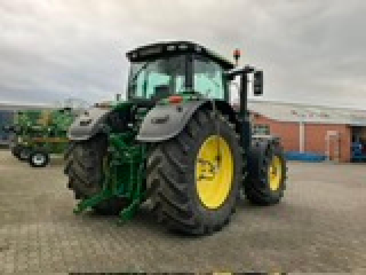 John Deere 6215R - Τρακτέρ: φωτογραφία 4 John Deere 6215R - Τρακτέρ: φωτογραφία 4