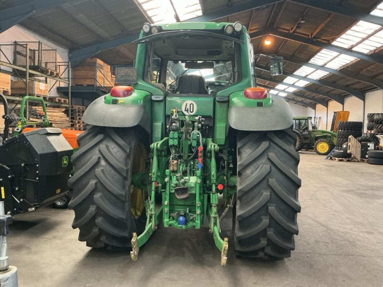 John Deere 6820 - Τρακτέρ: φωτογραφία 3 John Deere 6820 - Τρακτέρ: φωτογραφία 3
