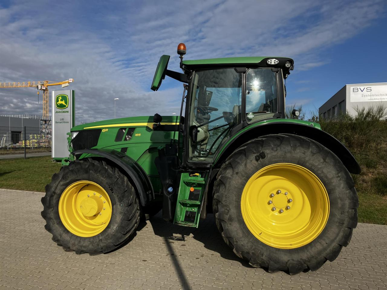 John Deere 6R 185 - Τρακτέρ: φωτογραφία 1 John Deere 6R 185 - Τρακτέρ: φωτογραφία 1