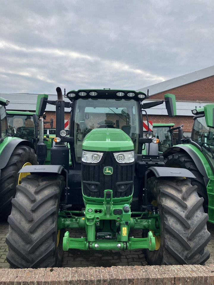 John Deere 6R 215 - Τρακτέρ: φωτογραφία 3 John Deere 6R 215 - Τρακτέρ: φωτογραφία 3