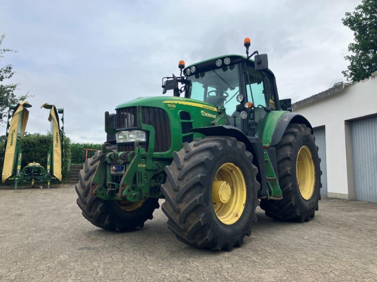 John Deere 7530 PREMIUM - Τρακτέρ: φωτογραφία 2 John Deere 7530 PREMIUM - Τρακτέρ: φωτογραφία 2