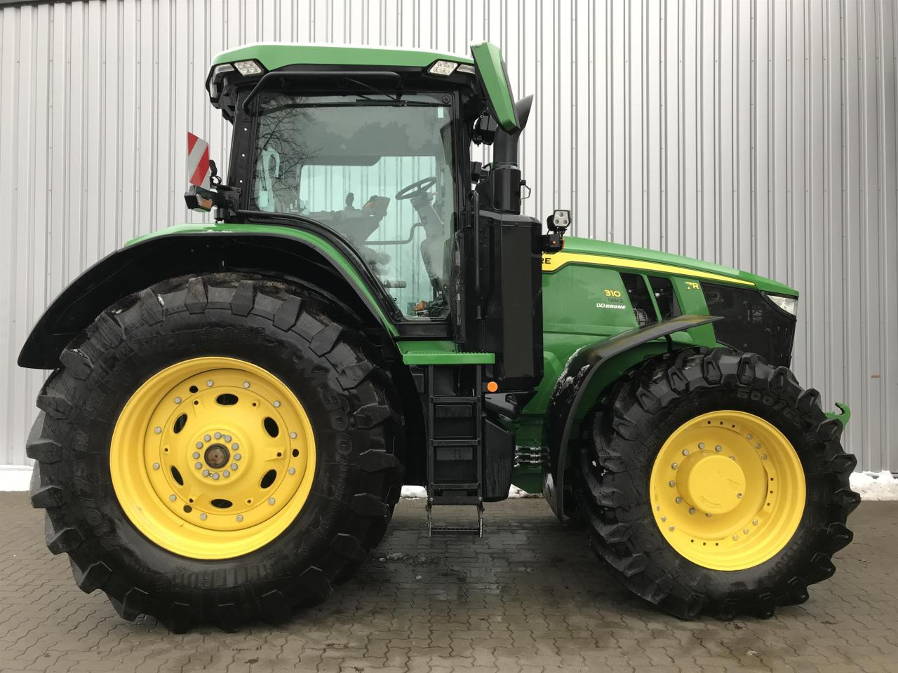 John Deere 7R 310 (MY21) - Τρακτέρ: φωτογραφία 2 John Deere 7R 310 (MY21) - Τρακτέρ: φωτογραφία 2