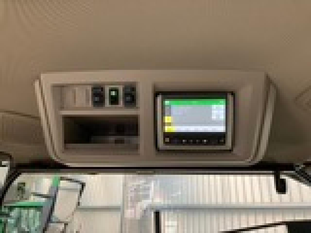 John Deere 7R 330 - Τρακτέρ: φωτογραφία 5 John Deere 7R 330 - Τρακτέρ: φωτογραφία 5