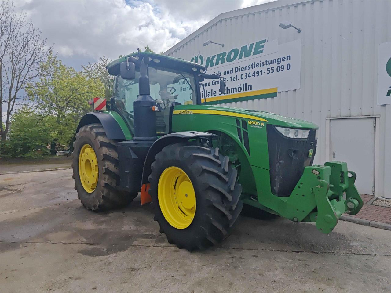 John Deere 8400R - Τρακτέρ: φωτογραφία 1 John Deere 8400R - Τρακτέρ: φωτογραφία 1