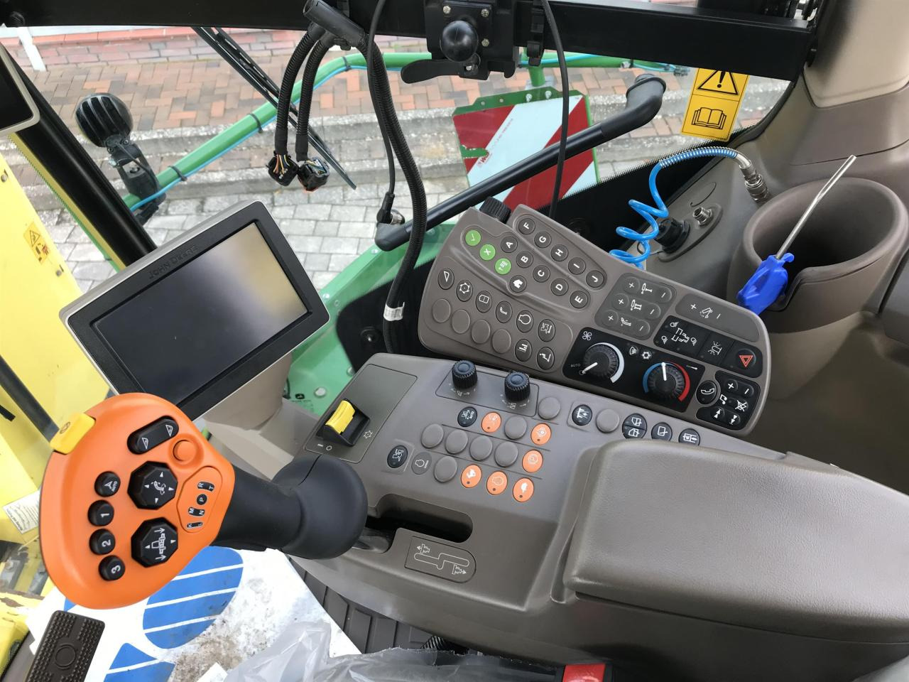 Ενσιρωτική μηχανή John Deere 8600: φωτογραφία 8 Ενσιρωτική μηχανή John Deere 8600: φωτογραφία 8