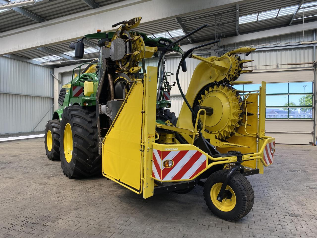 John Deere 9500i - Ενσιρωτική μηχανή: φωτογραφία 2 John Deere 9500i - Ενσιρωτική μηχανή: φωτογραφία 2