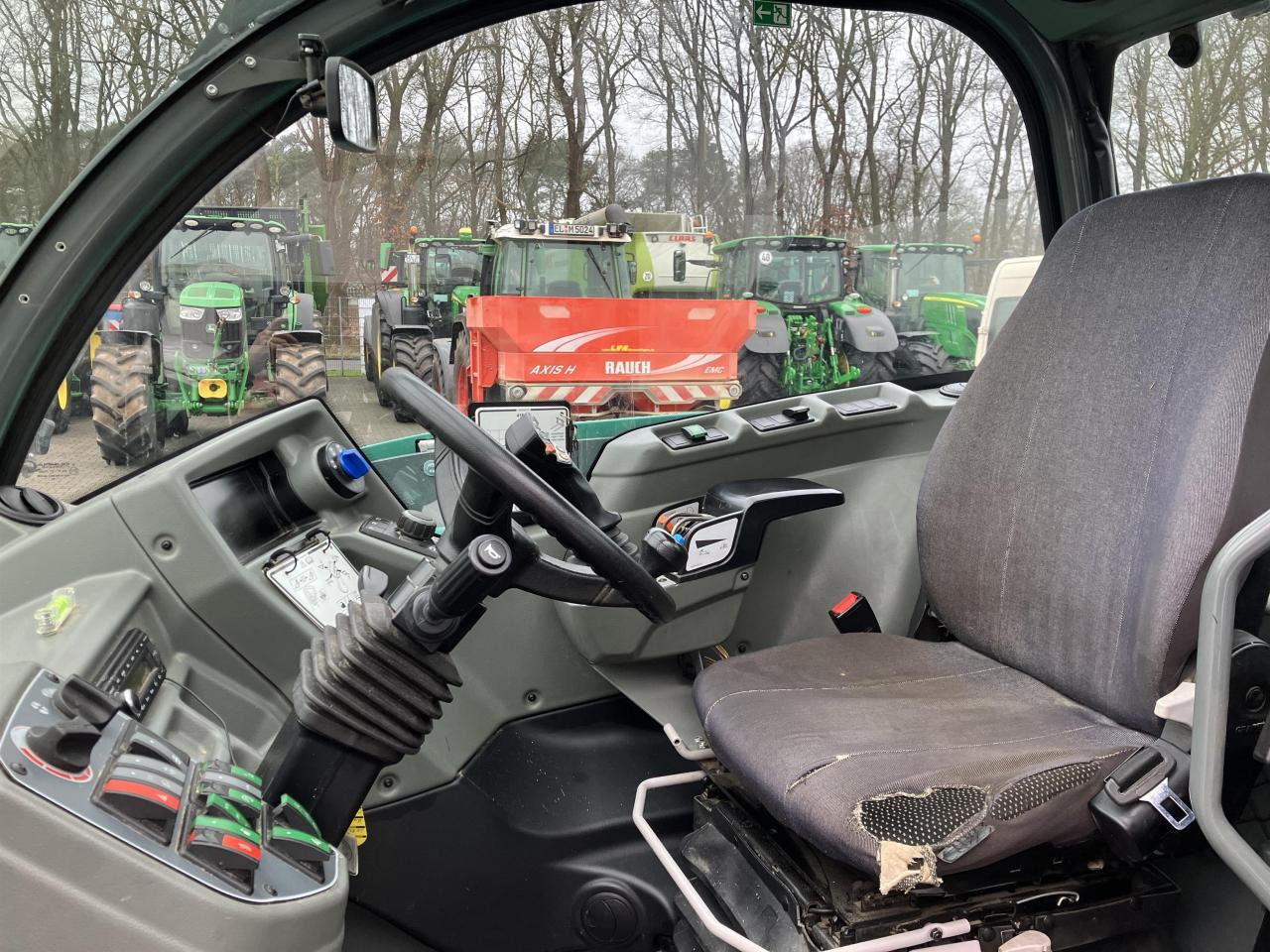 Kramer KT557 - Τηλεσκοπικός φορτωτής: φωτογραφία 4 Kramer KT557 - Τηλεσκοπικός φορτωτής: φωτογραφία 4