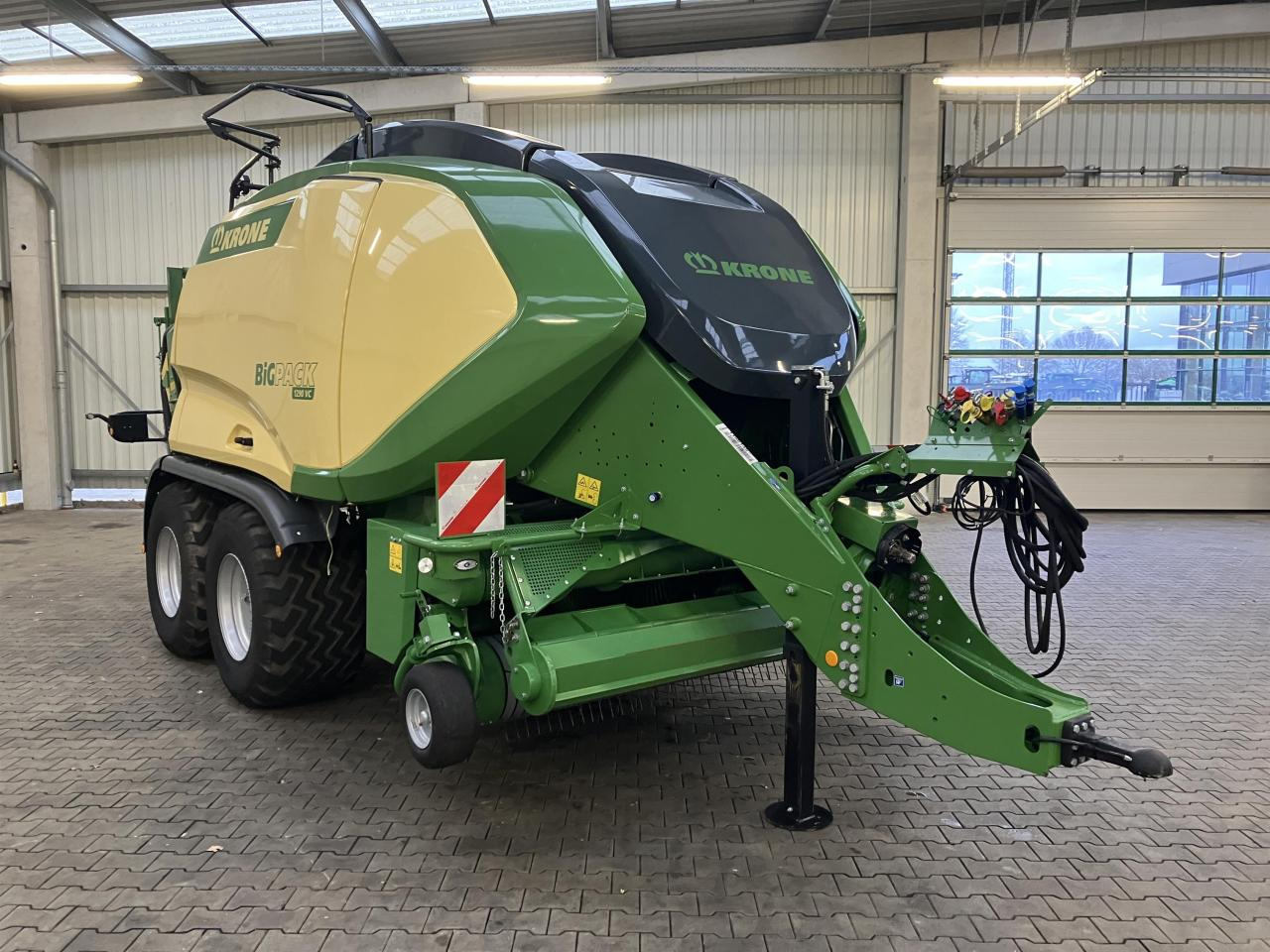 Krone Big Pack 1290 VC - Χορτοδετική μηχανή τετράγωνες μπάλες: φωτογραφία 2 Krone Big Pack 1290 VC - Χορτοδετική μηχανή τετράγωνες μπάλες: φωτογραφία 2