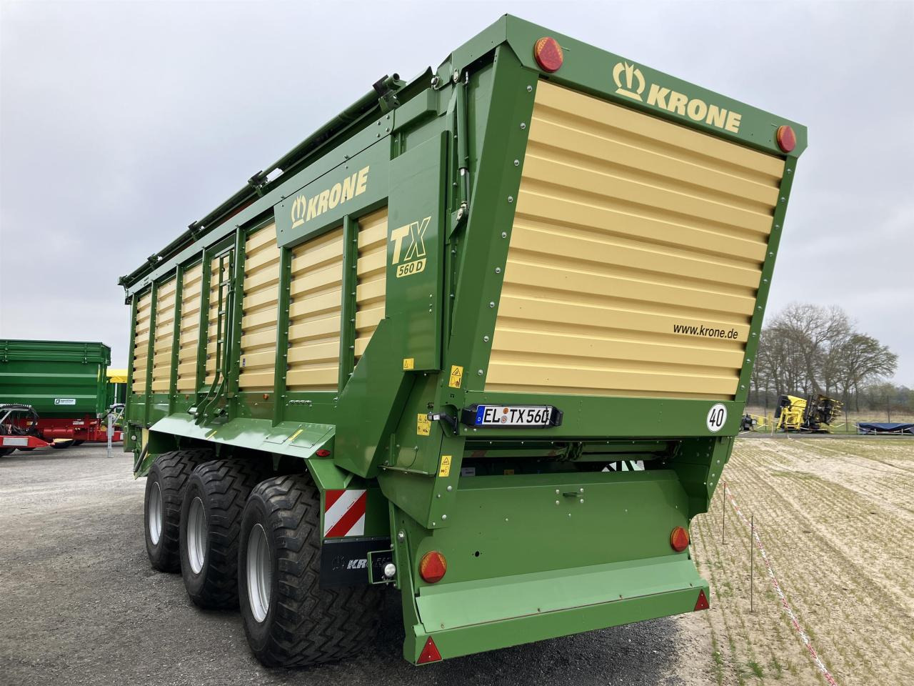 Krone TX 560 D - Βαγόνι ενσίρωσης: φωτογραφία 4 Krone TX 560 D - Βαγόνι ενσίρωσης: φωτογραφία 4
