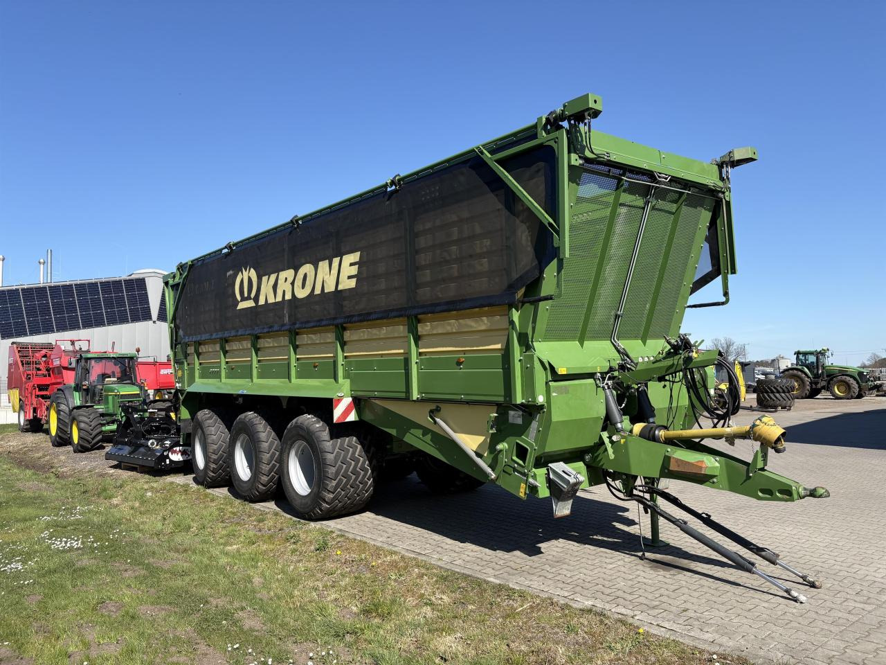 Krone TX 560 - Βαγόνι ενσίρωσης: φωτογραφία 1 Krone TX 560 - Βαγόνι ενσίρωσης: φωτογραφία 1