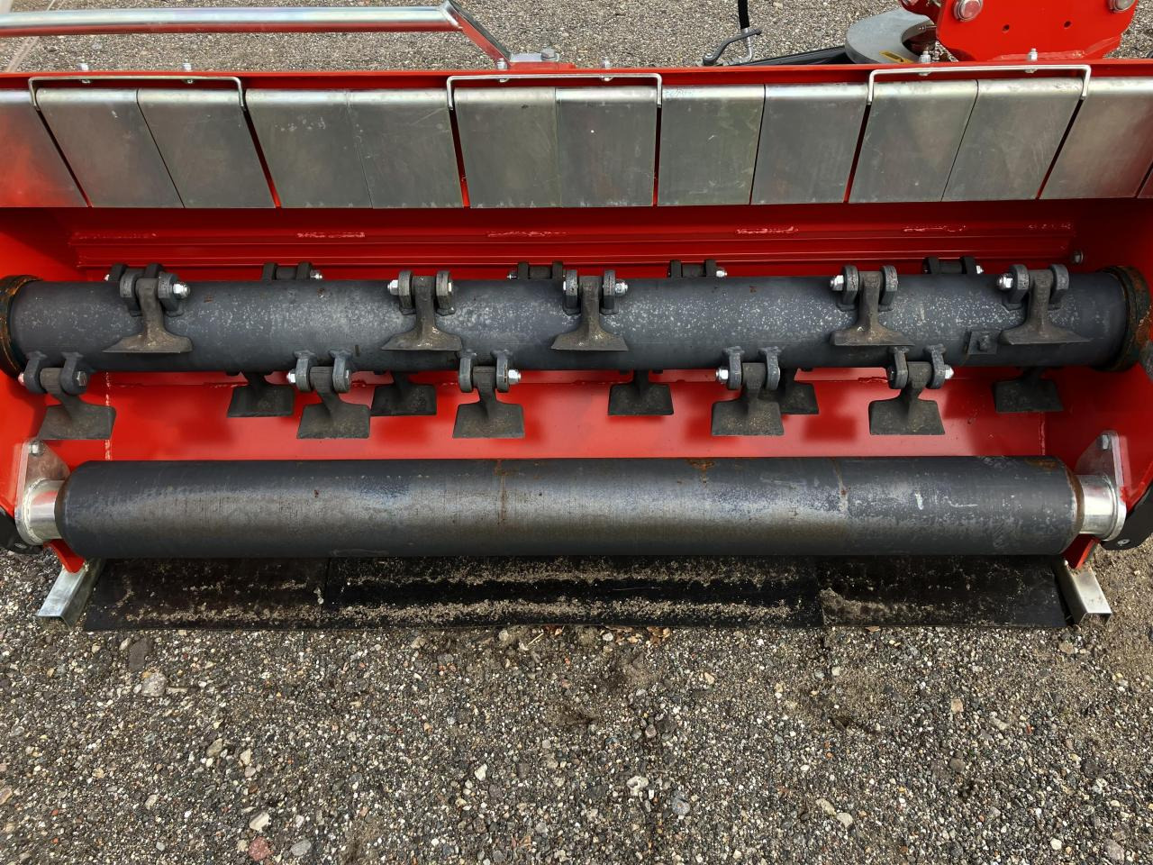 Kuhn TBES 19 - Καταστροφέας με σφυριά: φωτογραφία 3 Kuhn TBES 19 - Καταστροφέας με σφυριά: φωτογραφία 3