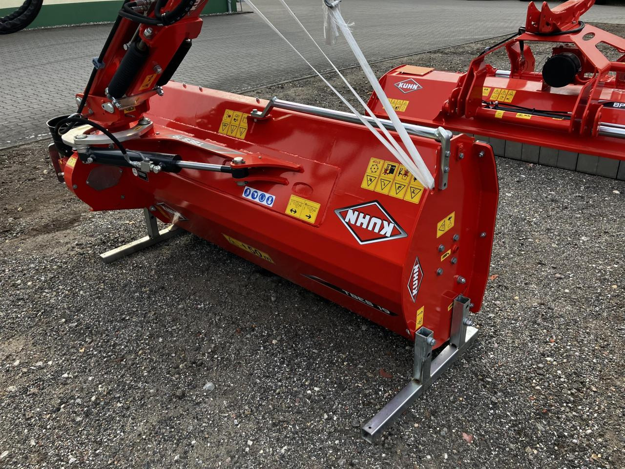 Kuhn TBES 19 - Καταστροφέας με σφυριά: φωτογραφία 4 Kuhn TBES 19 - Καταστροφέας με σφυριά: φωτογραφία 4