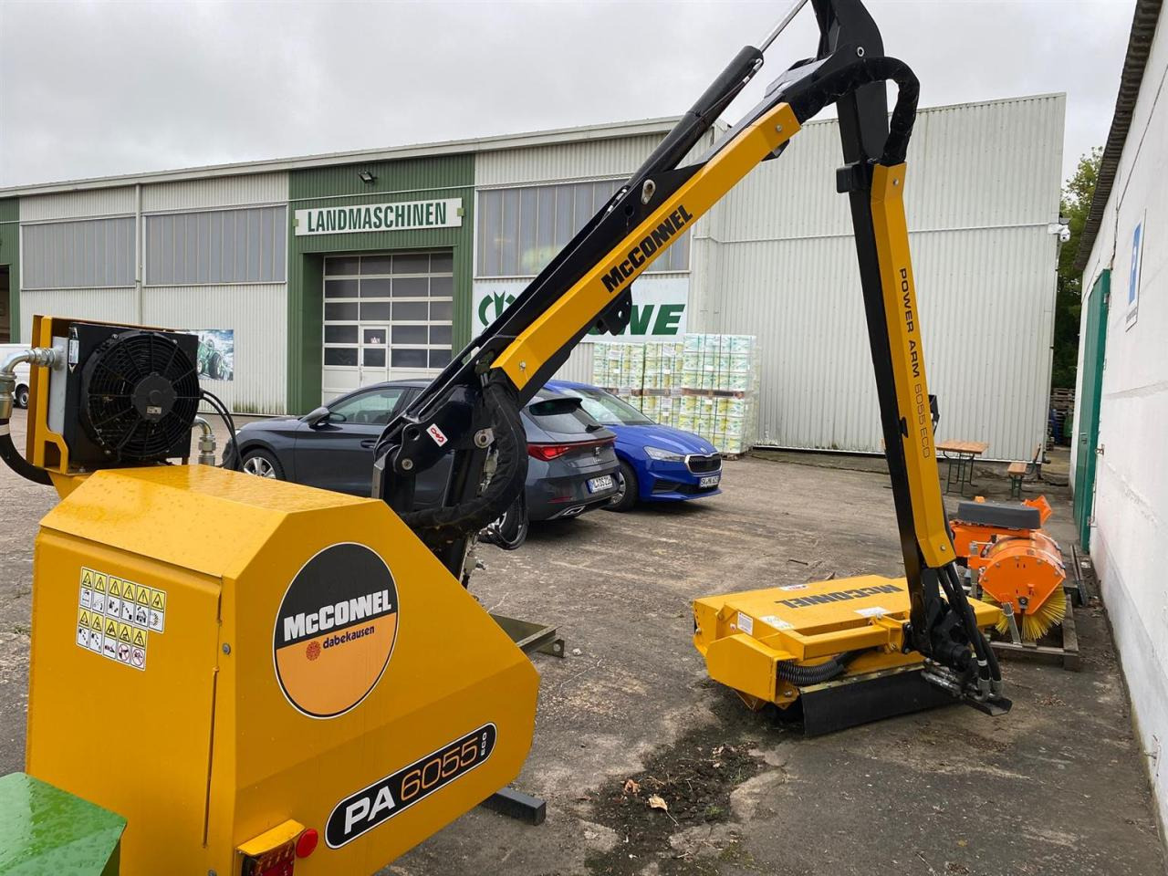 McConnel PA6055 Eco - Καταστροφέας με σφυριά: φωτογραφία 2 McConnel PA6055 Eco - Καταστροφέας με σφυριά: φωτογραφία 2