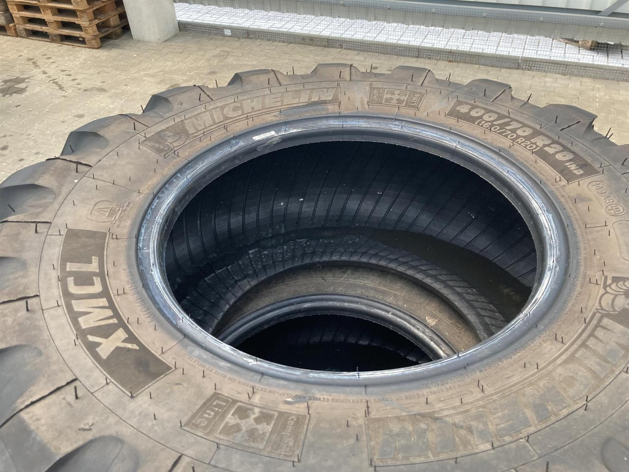 Michelin 400/70R20 - Ελαστικό για Γεωργικά μηχανήματα: φωτογραφία 2 Michelin 400/70R20 - Ελαστικό για Γεωργικά μηχανήματα: φωτογραφία 2