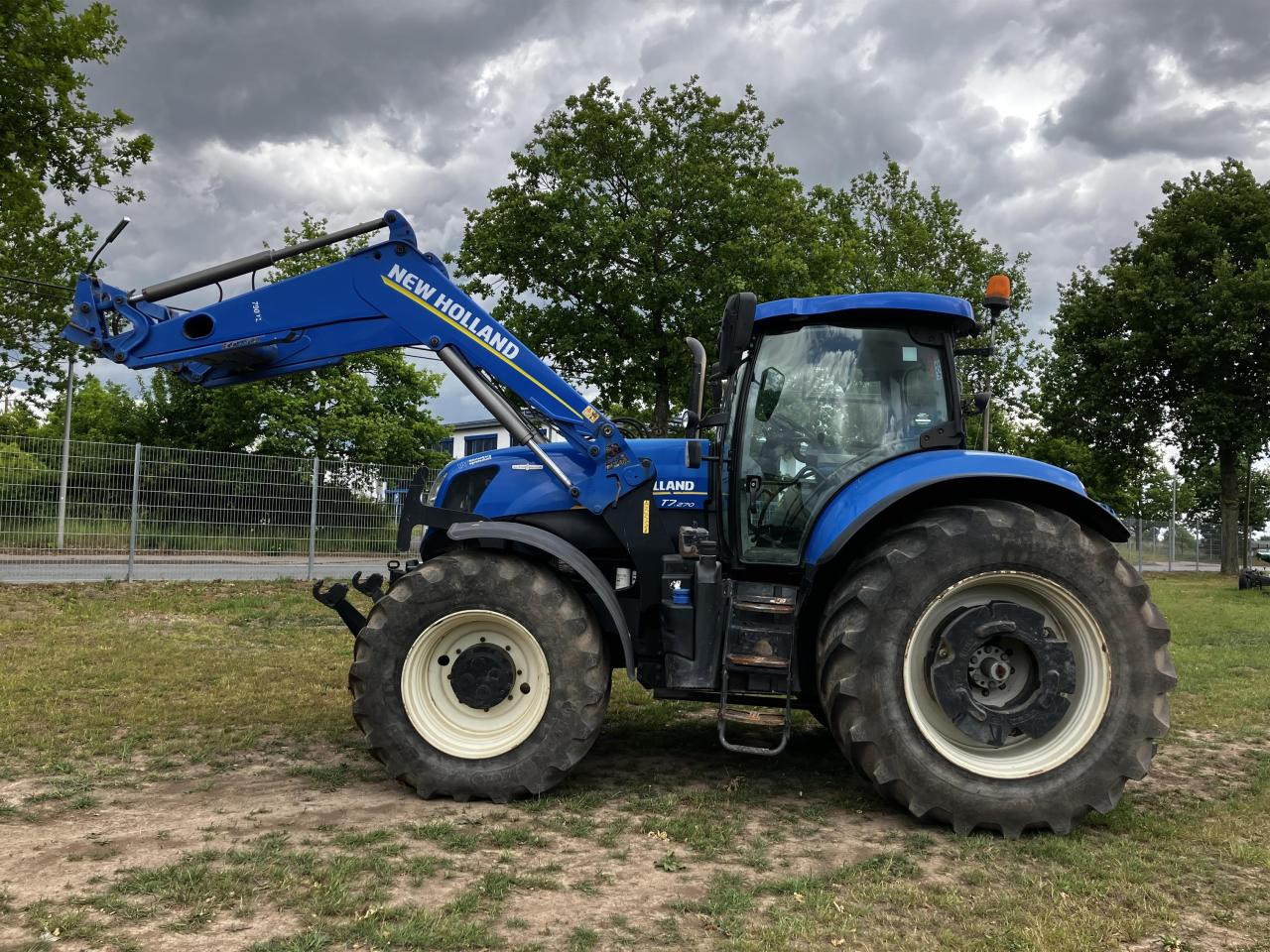 New Holland T7.270 - Τρακτέρ: φωτογραφία 1 New Holland T7.270 - Τρακτέρ: φωτογραφία 1