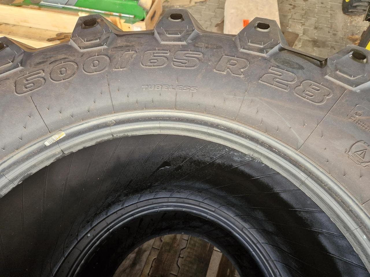 Trelleborg 600/65R28 - Ελαστικό για Γεωργικά μηχανήματα: φωτογραφία 2 Trelleborg 600/65R28 - Ελαστικό για Γεωργικά μηχανήματα: φωτογραφία 2