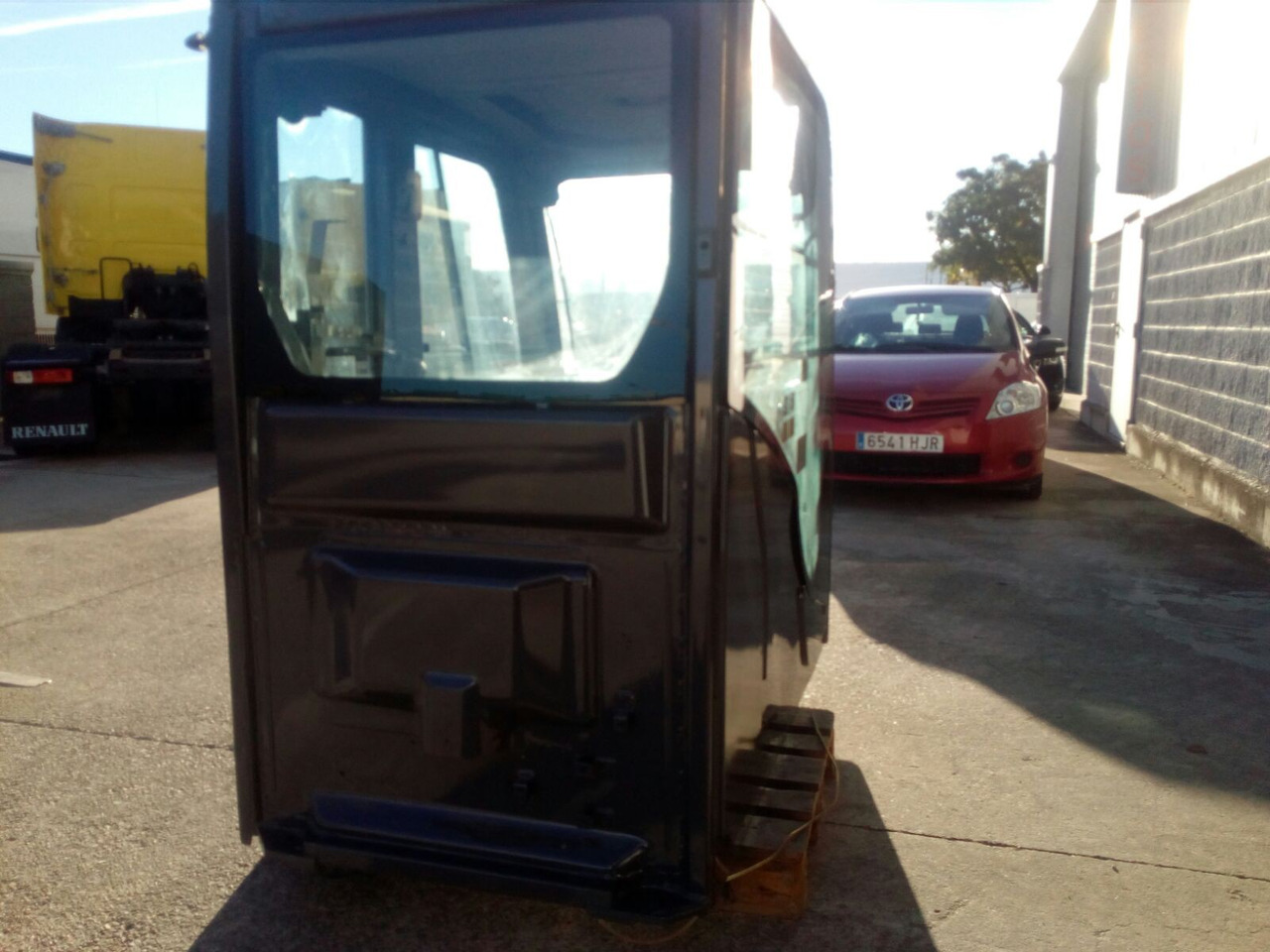 Cab ROPS HITACHI ZX270-3 ZX280-3 4665065 - Καμπίνα για Κατασκευή μηχανήματα: φωτογραφία 3 Cab ROPS HITACHI ZX270-3 ZX280-3 4665065 - Καμπίνα για Κατασκευή μηχανήματα: φωτογραφία 3