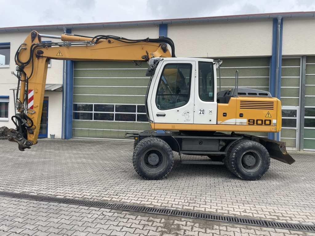 Liebherr A 900 C Litronic - Τροχοφόρος εκσκαφέας: φωτογραφία 2 Liebherr A 900 C Litronic - Τροχοφόρος εκσκαφέας: φωτογραφία 2