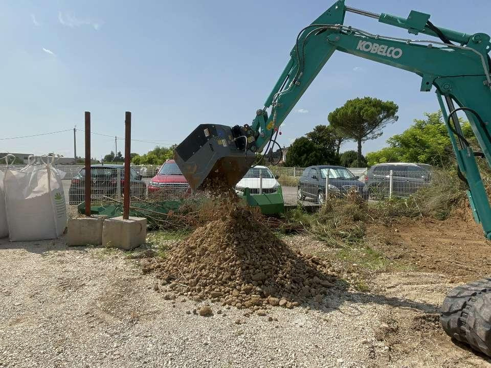 CM Crusher CDS 10 Screening Bucket - Κουβας για Φορτωτής πλάγιας ολίσθησης: φωτογραφία 2 CM Crusher CDS 10 Screening Bucket - Κουβας για Φορτωτής πλάγιας ολίσθησης: φωτογραφία 2