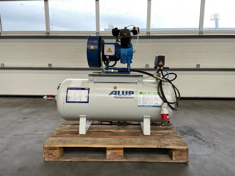 Alup 2.2 kW 240 L / min 10 Bar Elektrische Zuigercompressor op ketel - Αεροσυμπιεστής: φωτογραφία 1 Alup 2.2 kW 240 L / min 10 Bar Elektrische Zuigercompressor op ketel - Αεροσυμπιεστής: φωτογραφία 1