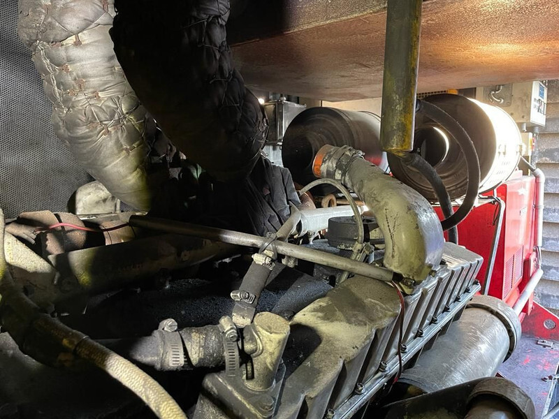 Βιομηχανική γεννήτρια Cummins VTA 28 G3 Siemens 650 kVA generatorset in 20 ft container: φωτογραφία 16 Βιομηχανική γεννήτρια Cummins VTA 28 G3 Siemens 650 kVA generatorset in 20 ft container: φωτογραφία 16