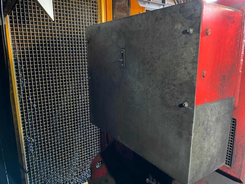 Βιομηχανική γεννήτρια Cummins VTA 28 G3 Siemens 650 kVA generatorset in 20 ft container: φωτογραφία 18 Βιομηχανική γεννήτρια Cummins VTA 28 G3 Siemens 650 kVA generatorset in 20 ft container: φωτογραφία 18