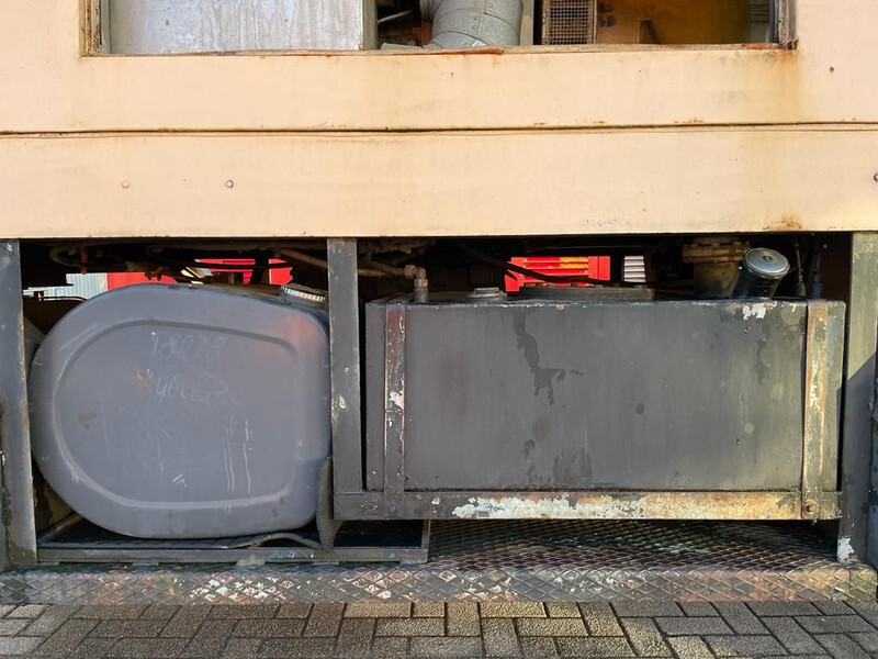 Βιομηχανική γεννήτρια Deutz F12M 716 Bredenoord AEG 250 kVA Silent generatorset op aanhanger: φωτογραφία 14 Βιομηχανική γεννήτρια Deutz F12M 716 Bredenoord AEG 250 kVA Silent generatorset op aanhanger: φωτογραφία 14