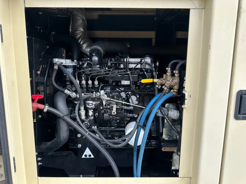 Βιομηχανική γεννήτρια Doosan G40 Mitsubishi Leroy Somer 40 kVA Silent Rental generatorset: φωτογραφία 10