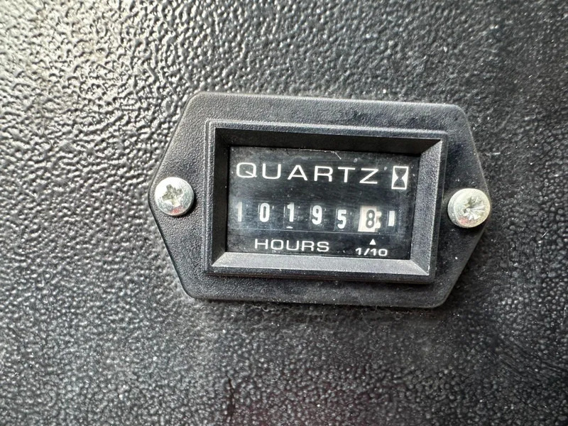 Βιομηχανική γεννήτρια Doosan G40 Mitsubishi Leroy Somer 40 kVA Silent Rental generatorset: φωτογραφία 11