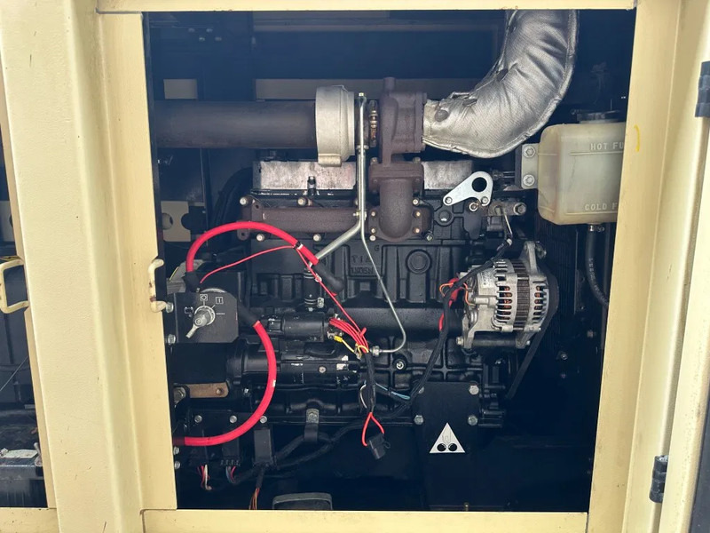 Βιομηχανική γεννήτρια Doosan G40 Mitsubishi Leroy Somer 40 kVA Silent Rental generatorset: φωτογραφία 8