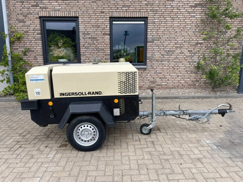 Ingersoll Rand 731 Isuzu diesel, 3,1 m3 - 7 Bar mobiele compressor LOW HOURS! - Αεροσυμπιεστής: φωτογραφία 3 Ingersoll Rand 731 Isuzu diesel, 3,1 m3 - 7 Bar mobiele compressor LOW HOURS! - Αεροσυμπιεστής: φωτογραφία 3
