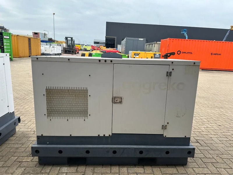 Βιομηχανική γεννήτρια Iveco FPT F32 AM1A Leroy Somer 32 kVA Silent generatorset 28 hours !: φωτογραφία 15