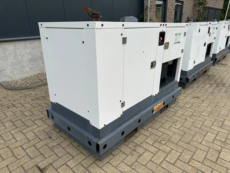 Βιομηχανική γεννήτρια Iveco FPT F32 AM1A Leroy Somer 32 kVA Silent generatorset 28 hours !: φωτογραφία 9