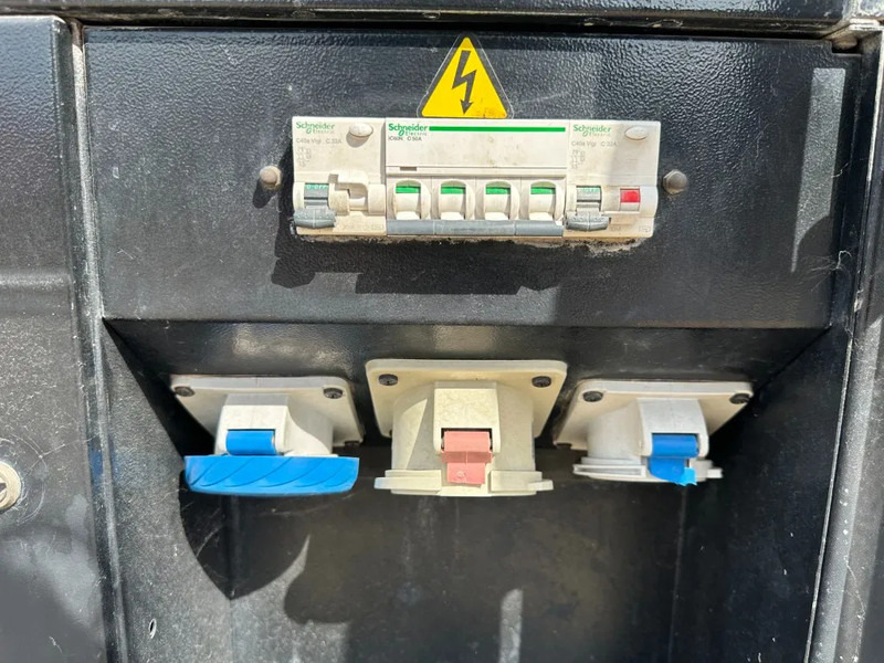 Βιομηχανική γεννήτρια Iveco FPT F32 AM1A Leroy Somer 32 kVA Silent generatorset 39 hours !: φωτογραφία 13 Βιομηχανική γεννήτρια Iveco FPT F32 AM1A Leroy Somer 32 kVA Silent generatorset 39 hours !: φωτογραφία 13