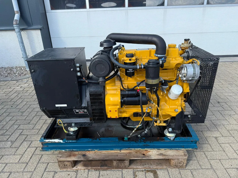 John Deere 4039 DF 008 Stamford 42.5 kVA generatorset - Βιομηχανική γεννήτρια: φωτογραφία 1 John Deere 4039 DF 008 Stamford 42.5 kVA generatorset - Βιομηχανική γεννήτρια: φωτογραφία 1