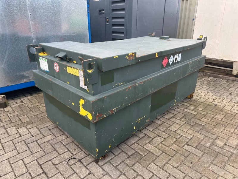 Kiwa IBC Steenbergen KIWA IBC 1500 liter dieseltank met handpomp - Δεξαμενή αποθήκευσης: φωτογραφία 4 Kiwa IBC Steenbergen KIWA IBC 1500 liter dieseltank met handpomp - Δεξαμενή αποθήκευσης: φωτογραφία 4