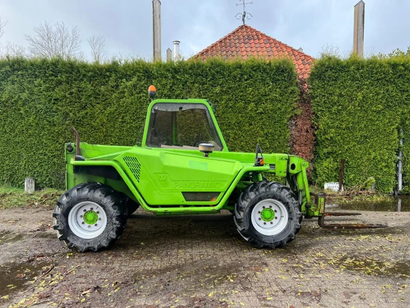 Merlo P35.7 EVT Perkins Diesel 3.5 ton Verreiker - Τηλεσκοπικός φορτωτής: φωτογραφία 2 Merlo P35.7 EVT Perkins Diesel 3.5 ton Verreiker - Τηλεσκοπικός φορτωτής: φωτογραφία 2