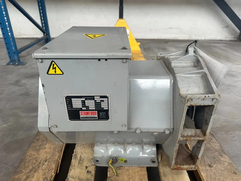 Stamford BC.I184G1 Alternator 30 kVa generatordeel - Βιομηχανική γεννήτρια: φωτογραφία 1 Stamford BC.I184G1 Alternator 30 kVa generatordeel - Βιομηχανική γεννήτρια: φωτογραφία 1