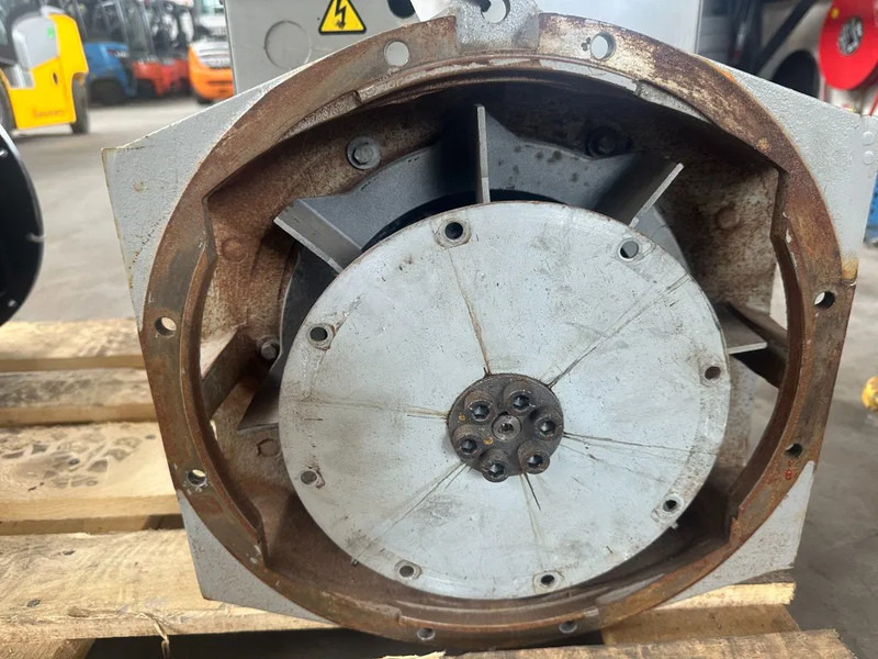 Stamford BC.I184G1 Alternator 30 kVa generatordeel - Βιομηχανική γεννήτρια: φωτογραφία 5 Stamford BC.I184G1 Alternator 30 kVa generatordeel - Βιομηχανική γεννήτρια: φωτογραφία 5