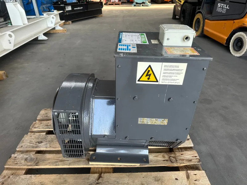 Stamford UC.I224F2 Generatordeel 65 kVA Alternator as New ! - Βιομηχανική γεννήτρια: φωτογραφία 2 Stamford UC.I224F2 Generatordeel 65 kVA Alternator as New ! - Βιομηχανική γεννήτρια: φωτογραφία 2