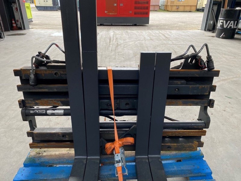 Still FEM2 Vorkenbord Positioner Vorkenversteller Sideshift - Πιρούνες: φωτογραφία 5 Still FEM2 Vorkenbord Positioner Vorkenversteller Sideshift - Πιρούνες: φωτογραφία 5