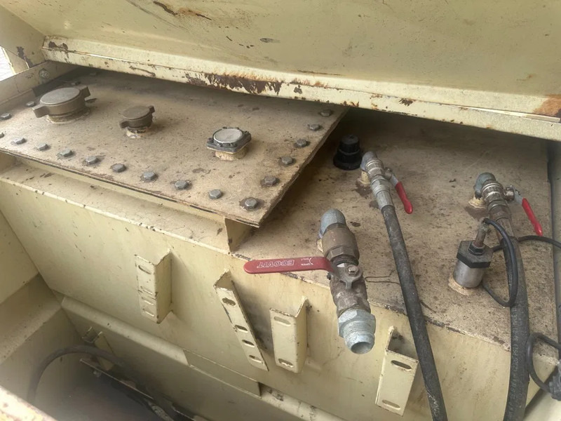 Tolsma Kiwa IBC 1150 liter Dieseltank Milieutank - Εμπορευματοκιβώτιο: φωτογραφία 5 Tolsma Kiwa IBC 1150 liter Dieseltank Milieutank - Εμπορευματοκιβώτιο: φωτογραφία 5