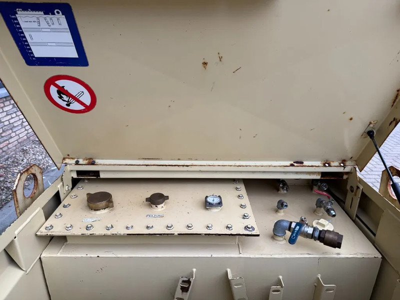 Εμπορευματοκιβώτιο Tolsma Kiwa IBC 1150 liter Dieseltank Milieutank: φωτογραφία 11 Εμπορευματοκιβώτιο Tolsma Kiwa IBC 1150 liter Dieseltank Milieutank: φωτογραφία 11